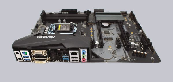 ASRock H370 Pro4