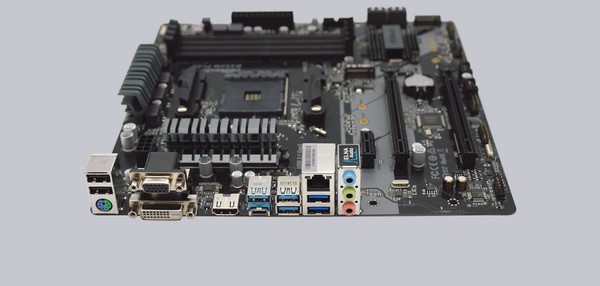 ASRock B450M Pro4 AMD AM4 Mainboard