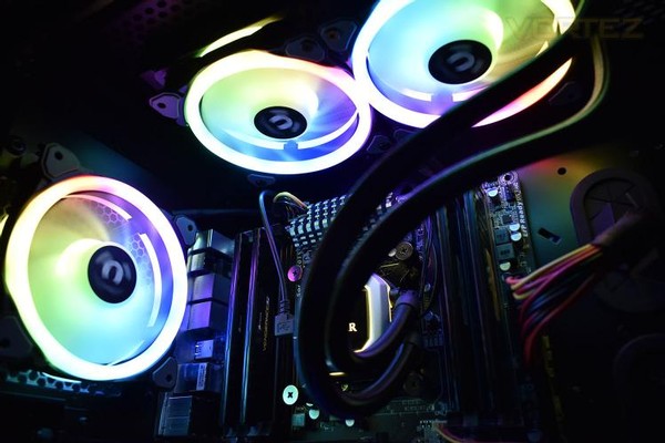 Thermaltake Riing Trio 12 RGB Radiator Fan