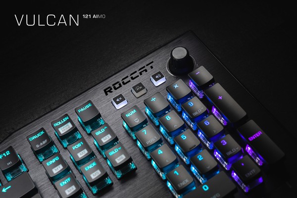 Roccat Vulcan 121 AIMO in Schwarz