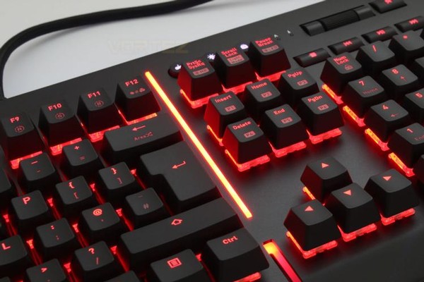 Thermaltake Level 20 RGB Titanium Keyboard