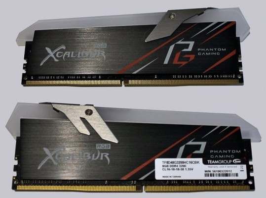 TeamGroup T-Force Xcalibur Phantom Gaming DDR4-3200