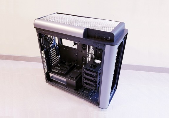 Thermaltake Level 20 GT RGB Plus Chassis