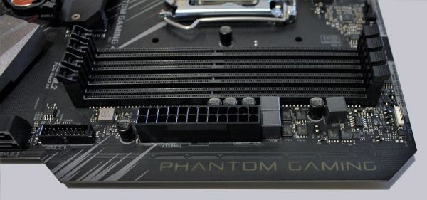 ASRock B365 Phantom Gaming 4 Mainboard