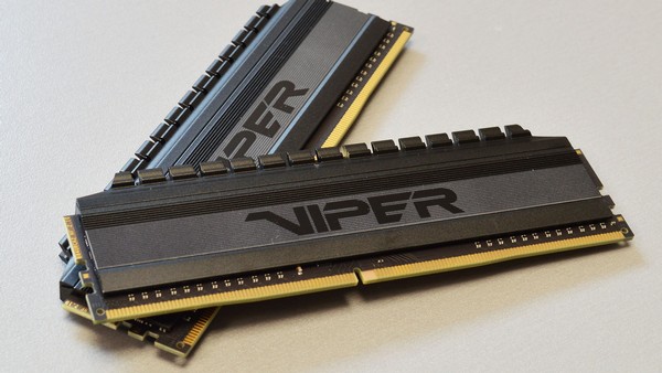Patriot Viper 4 Blackout 16GB DDR4-3600