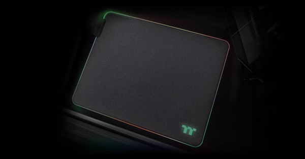 Thermaltake Level 20 RGB Hard Mouse Pad