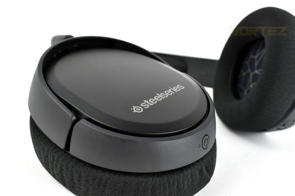 SteelSeries Arctis 1 and SteelSeries Arctis 1 Wireless