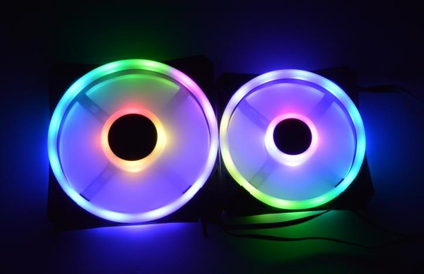 Corsair QL120 and QL140 RGB fans