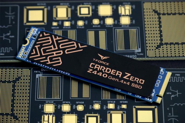 TeamGroup Cardea Zero Z440 PCIe 40 NVMe