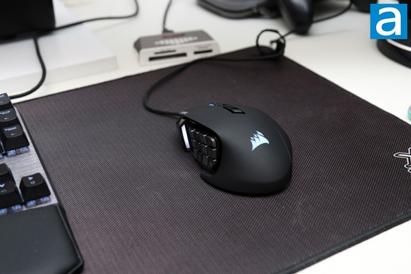 Corsair Scimitar RGB Elite Mouse