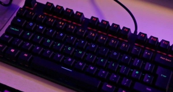 Rapoo V500Pro Keyboard