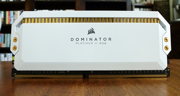 Corsair Dominator Platinum RGB 16GB DDR4-3600