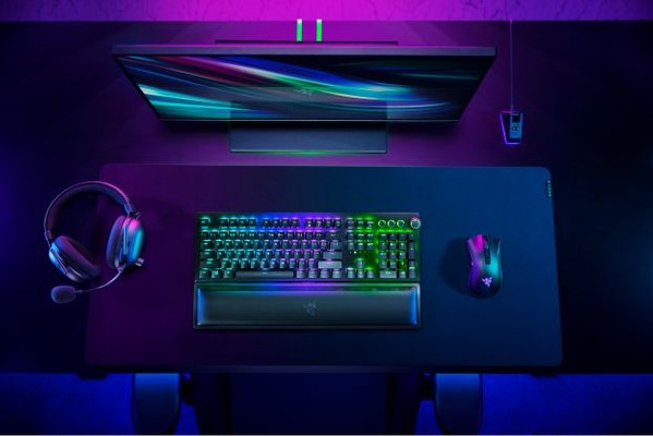 Razer BlackShark V2 Pro DeathAdder V2 Pro BlackWidow V3 Pro