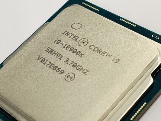 Intel Core i9-10900K Overclocking