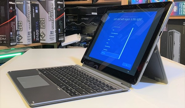 Dell Latitude 7210 2-in-1 Laptop