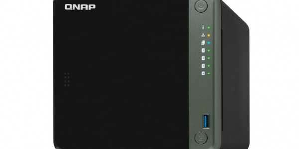 QNAP TS-453D