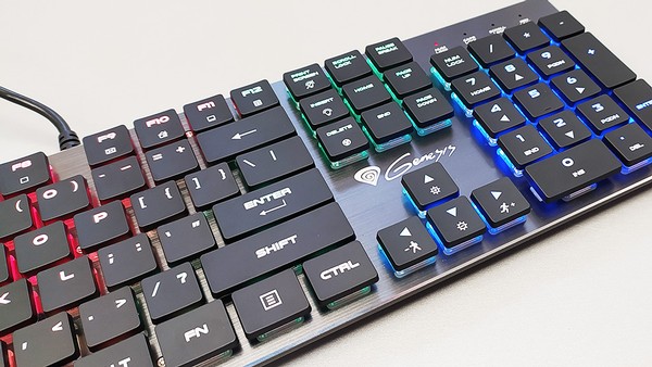 Genesis THOR 420 RGB Slim Keyboard