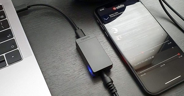 Qudelix-5K Portable DACAmp and QX-Over Earphones