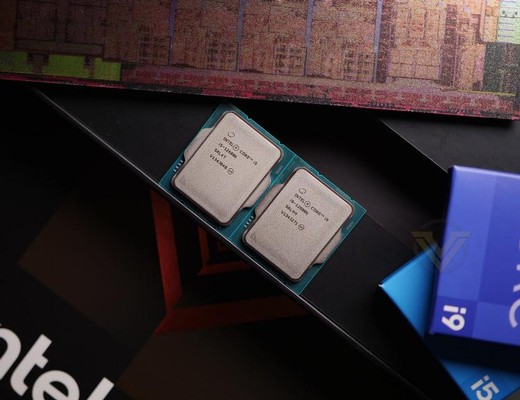 Intel Core i9-12900K and Core i5-12600K