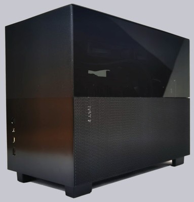 Lian Li Q58 X4 PCIe 40 Chassis