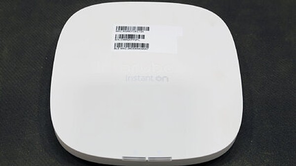 Aruba Instant On AP22 Wireless Router