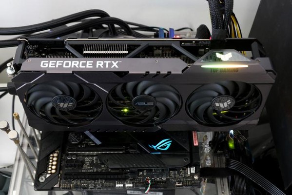 Asus GeForce RTX 3090 Ti TUF Gaming OC