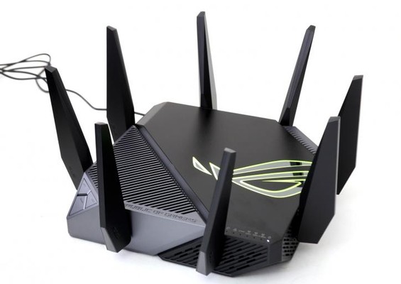 Asus ROG Rapture GT-AXE11000 router