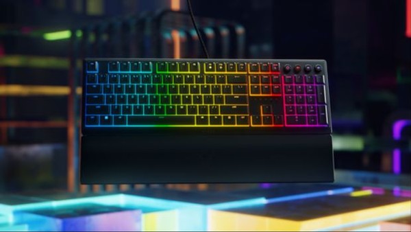 Razer Ornata V3 und Razer Ornata V3 X