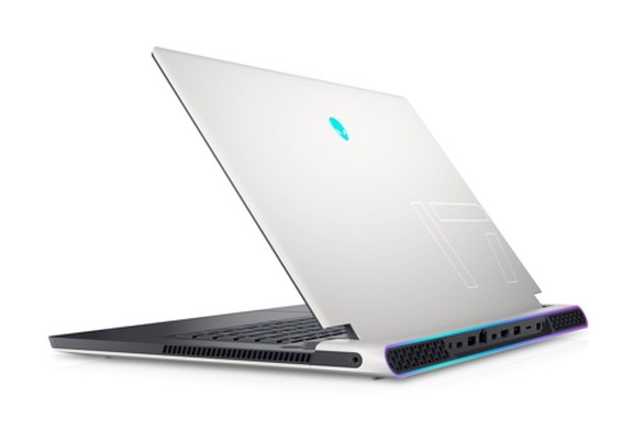 Alienware m17 R5