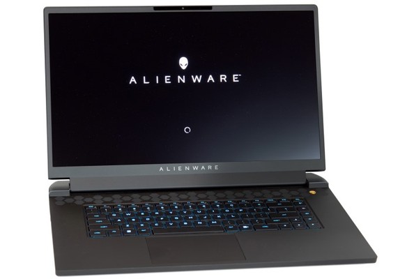 Alienware m17 R5