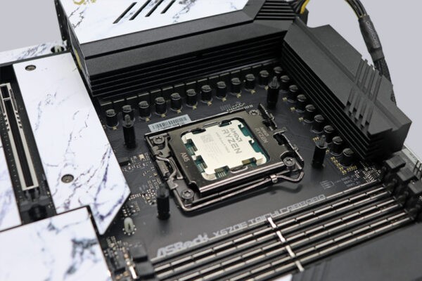 AMD Ryzen 9 7950X CPU