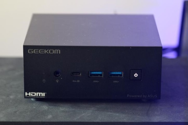 Asus Geekom Mini PC AS6