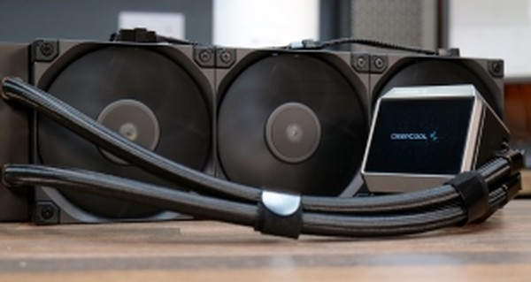 DeepCool Mystique 360 AIO