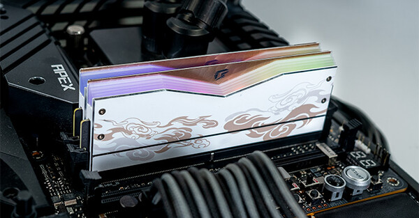 Colorful iGame Loong DDR5-7200 32 GB CL32