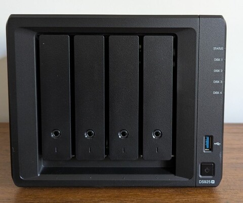 Synology DiskStation DS925