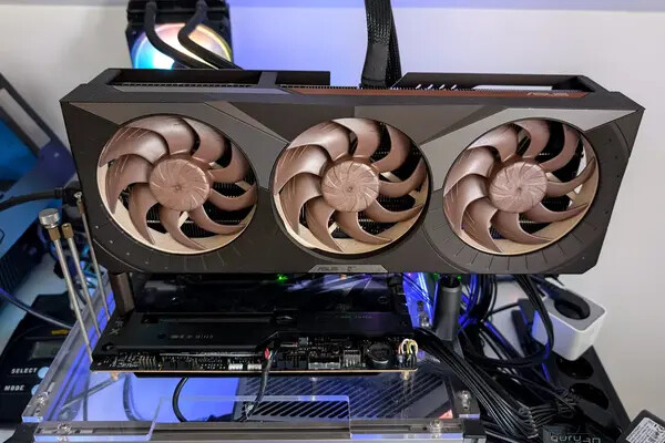 Asus GeForce RTX 5080 Noctua OC Edition