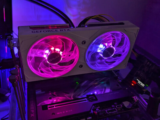 Galax GeForce RTX 5060 EX White 8GB