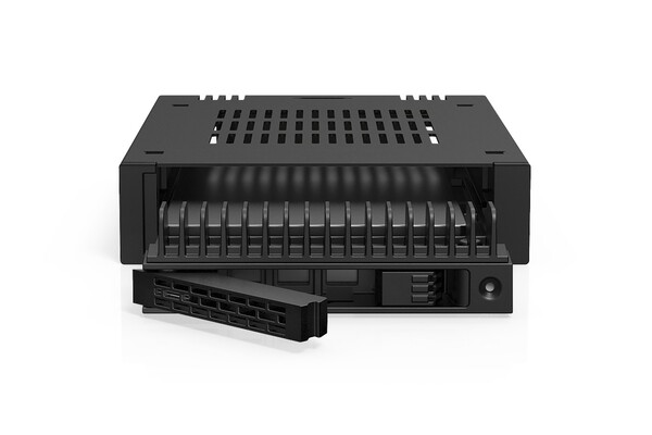 Icy Dock ExpressCage MB741V4P-B