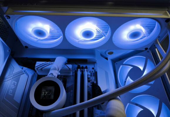 NZXT Kraken Plus 360 RGB AIO
