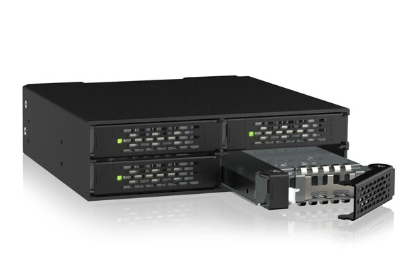 Icy Dock ToughArmor MB699V5P-B PCIe Gen 50 Wechselrahmen