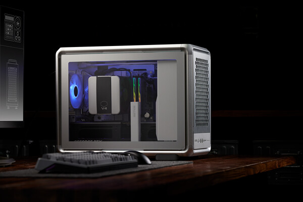 Cooler Master MasterFrame 400 Mesh