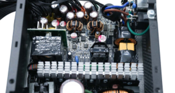 Sharkoon Rebel P15 750W