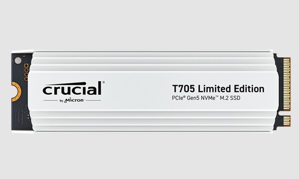 Crucial T705 2TB SSD White