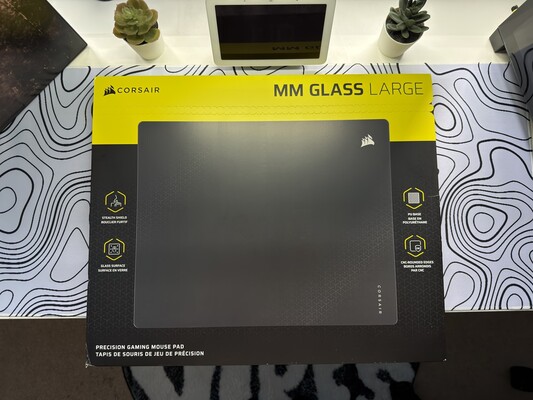 Corsair MM Glass Mouse Pad