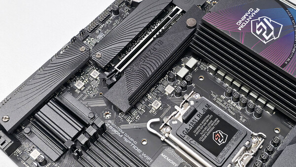 ASRock Z890M Phantom Gaming Riptide WiFi